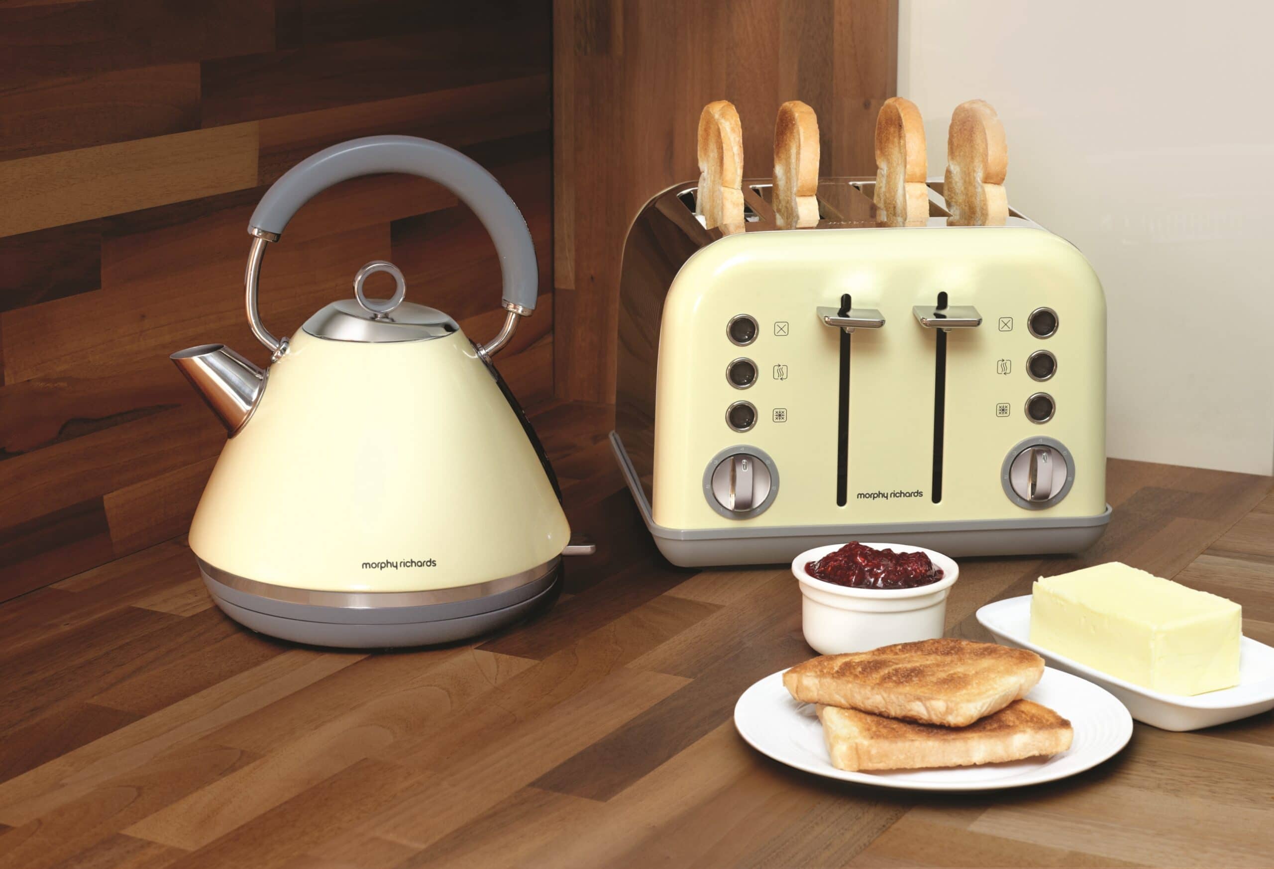 Morphy Richards - HBI Communication